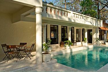 20th Century Colonial Villa, Goa 3